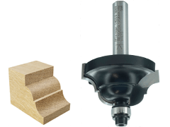 Taglierina a profilo classico romano