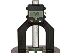 Calibro di regolazione per la fresa verticale