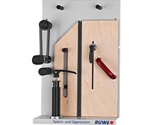 Dispositivo di bloccaggio e di serraggio