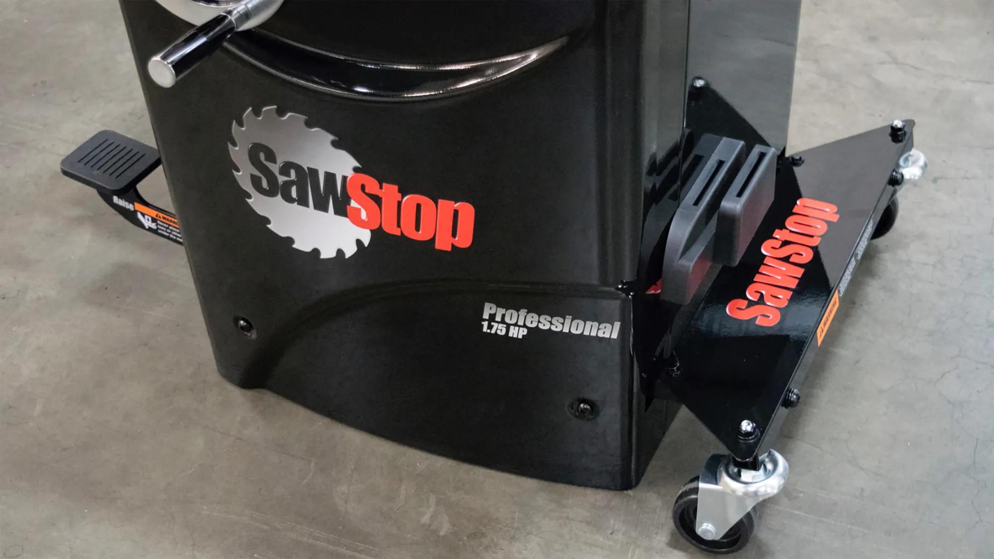 mobile-basis-sawstop-saw-mb-pcs-000-i-04