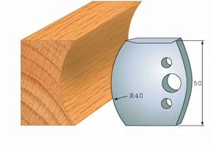 Pair of deflectors 553