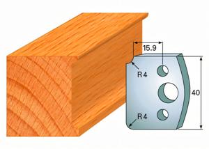 Pair of deflectors 171