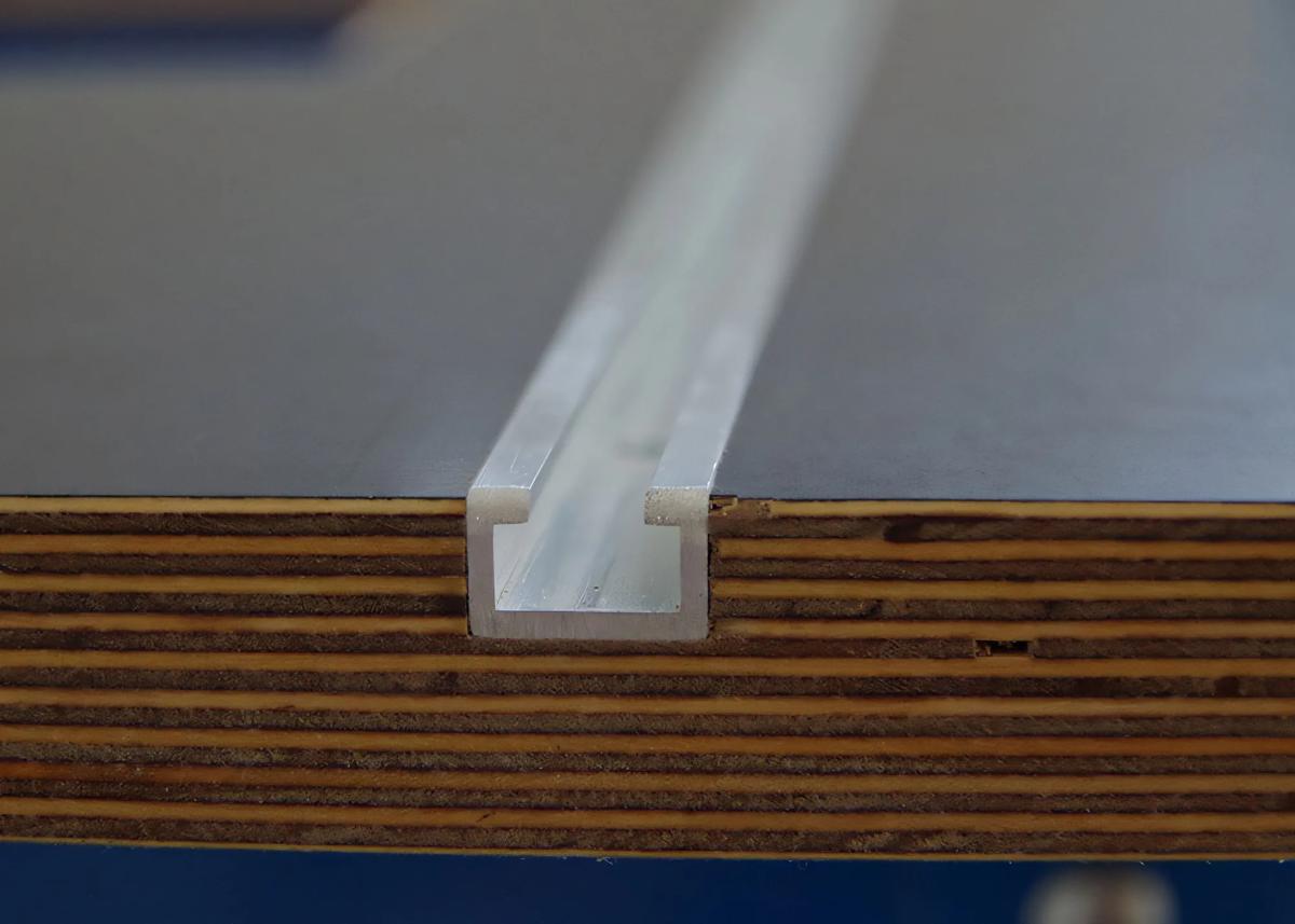 alu-profilschiene-sauter-aw-17x10x1200-02