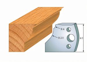 Pair of deflectors 109