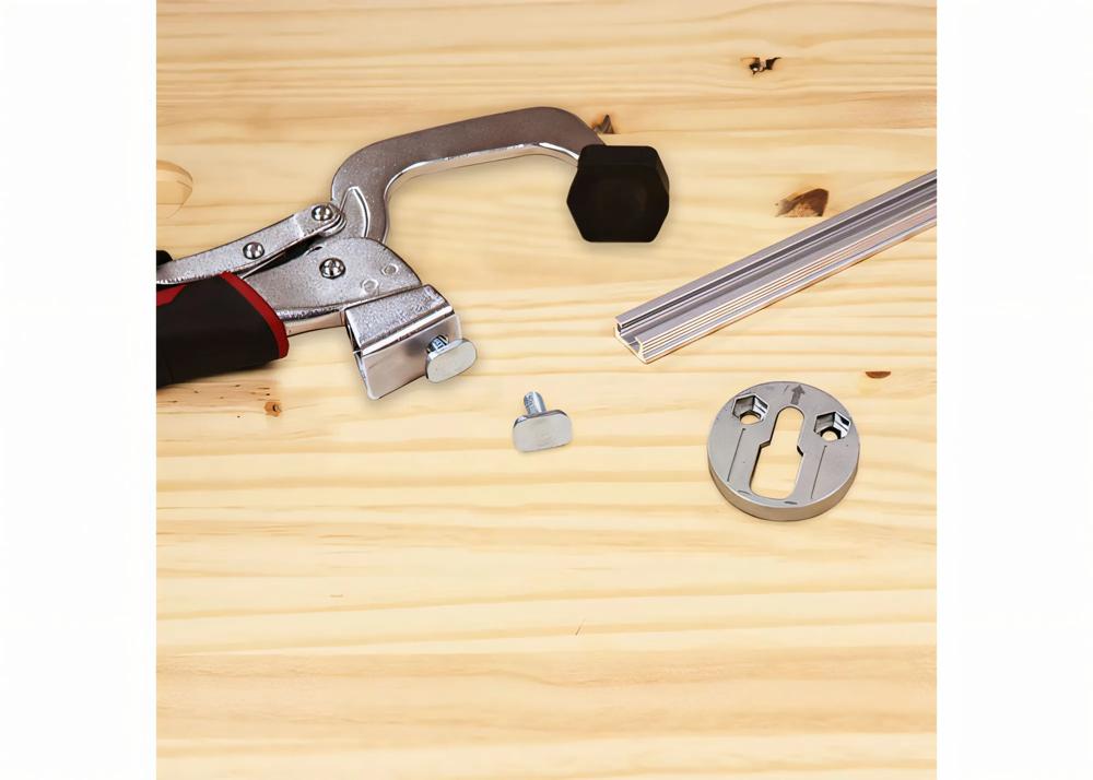 variable-zwingenbefestigung-milescraft-m-4017-02