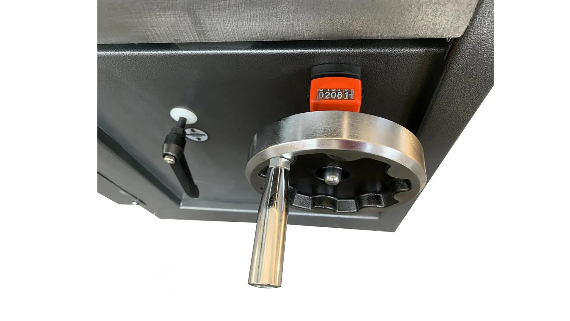 hobelmaschine-spiralwelle-400v-holzprofi-hp-m1-adm250spiral-03