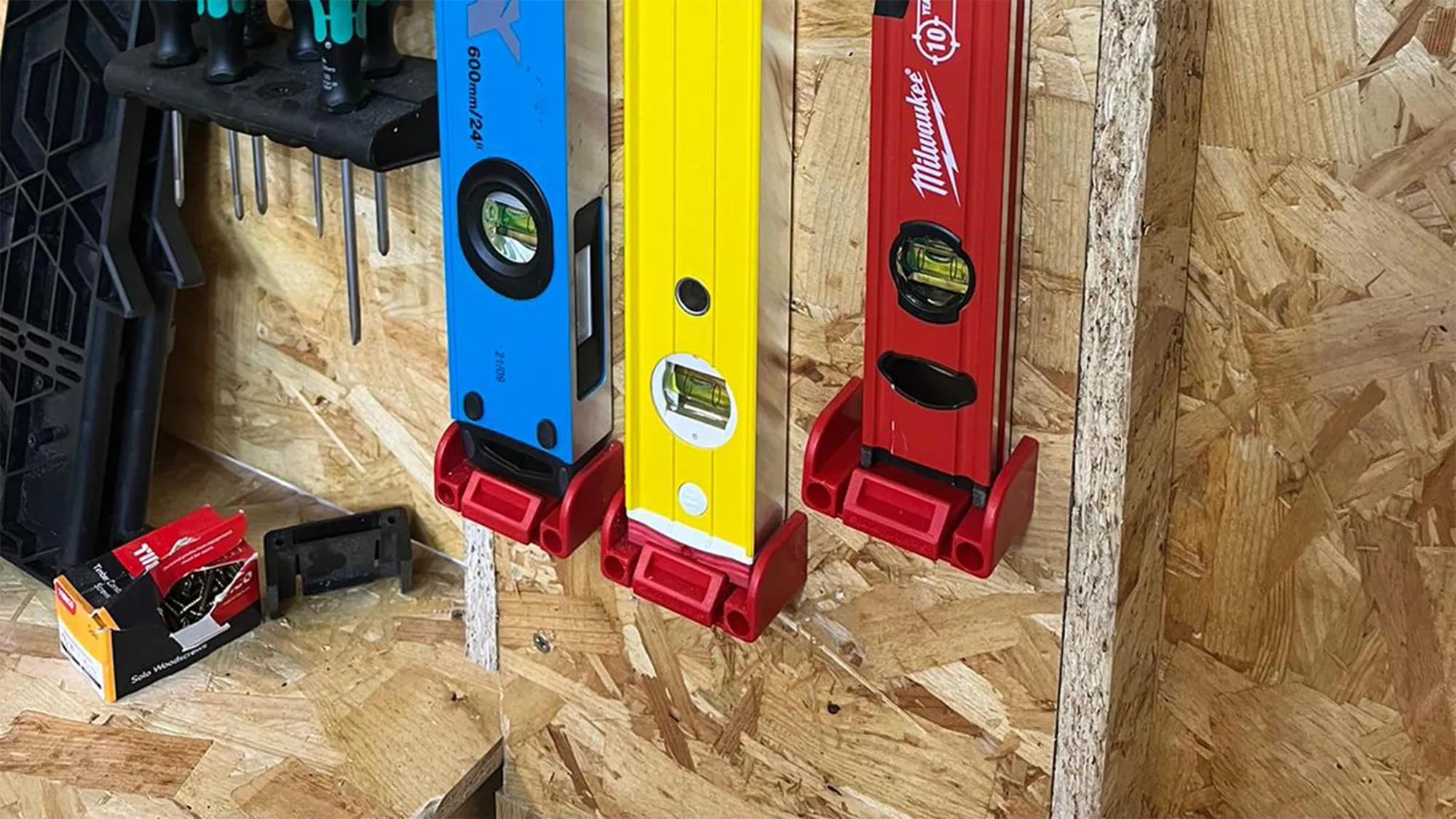 wasserwagenhalterung-stealthmounts-stm-om-lm-red-2-02