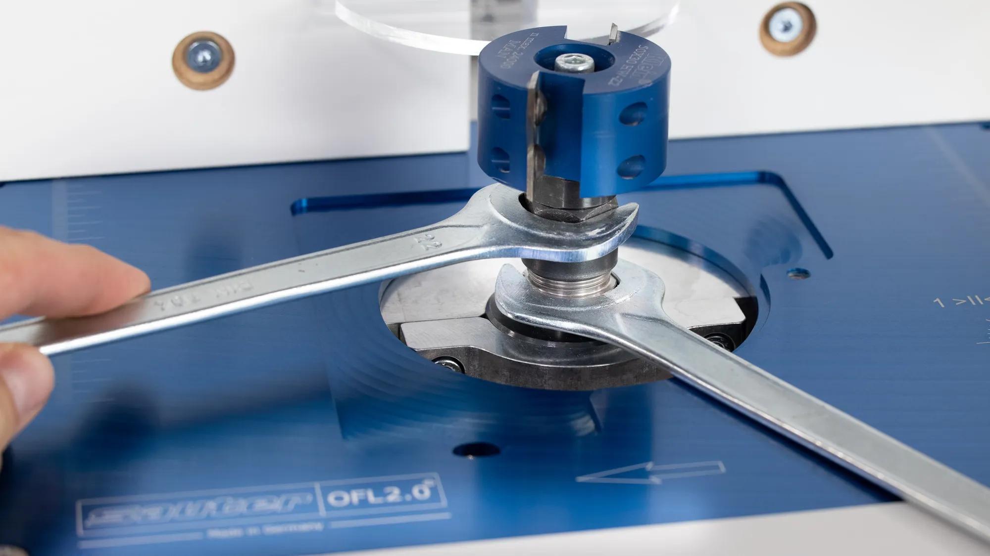 fraeslift-schwenkbar-complete-set-us-blue-edition-sauter-sa-ofl3-us-kit-2-07