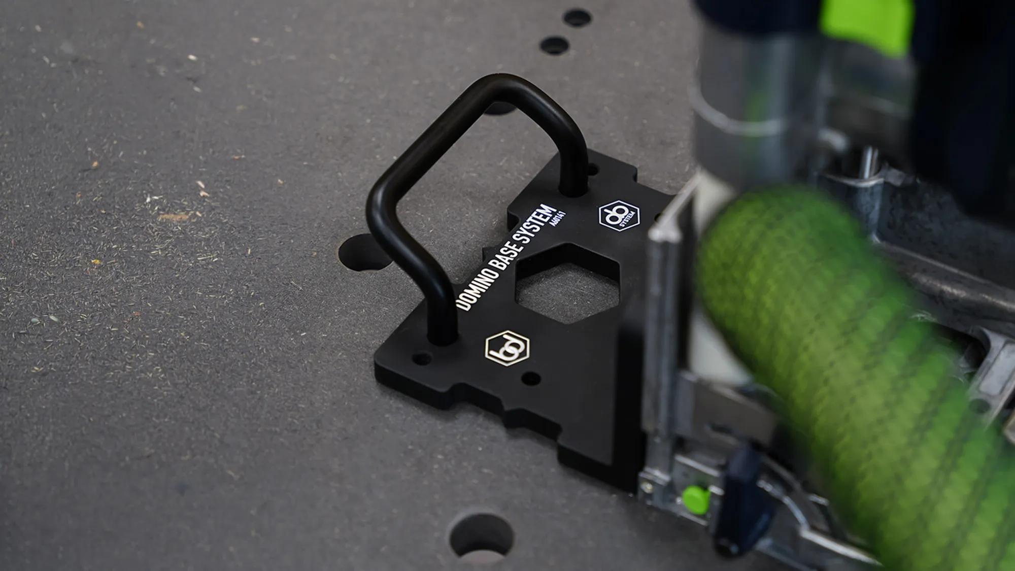 domino-base-benchdog-tools-bd-bd1049-02