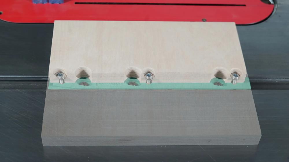 schiebeschlitten-fuehrung-tischkreissaege-microjig-mj-zp750-b2s2-02