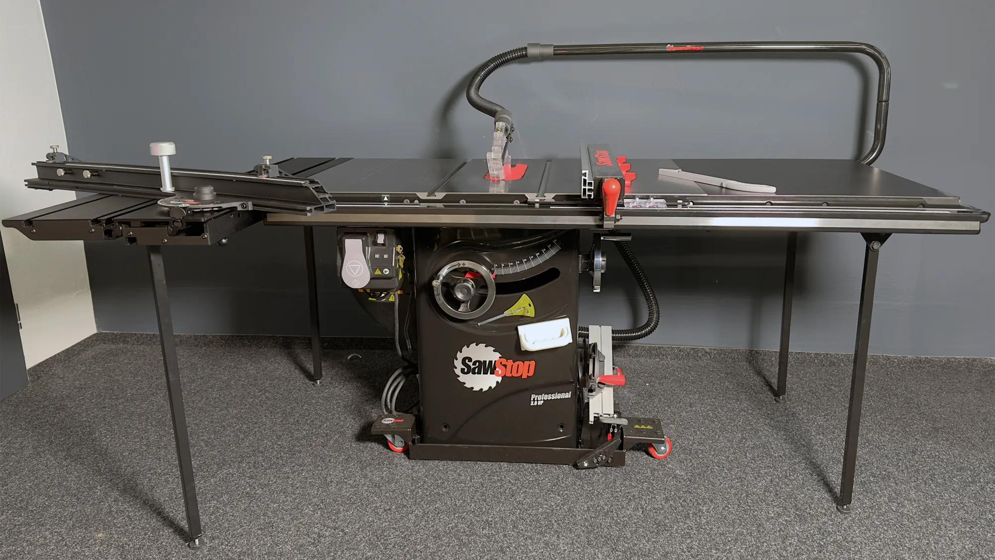 tischkreissaege-messeausteller-sawstop-sa-saw-pcs-show-01