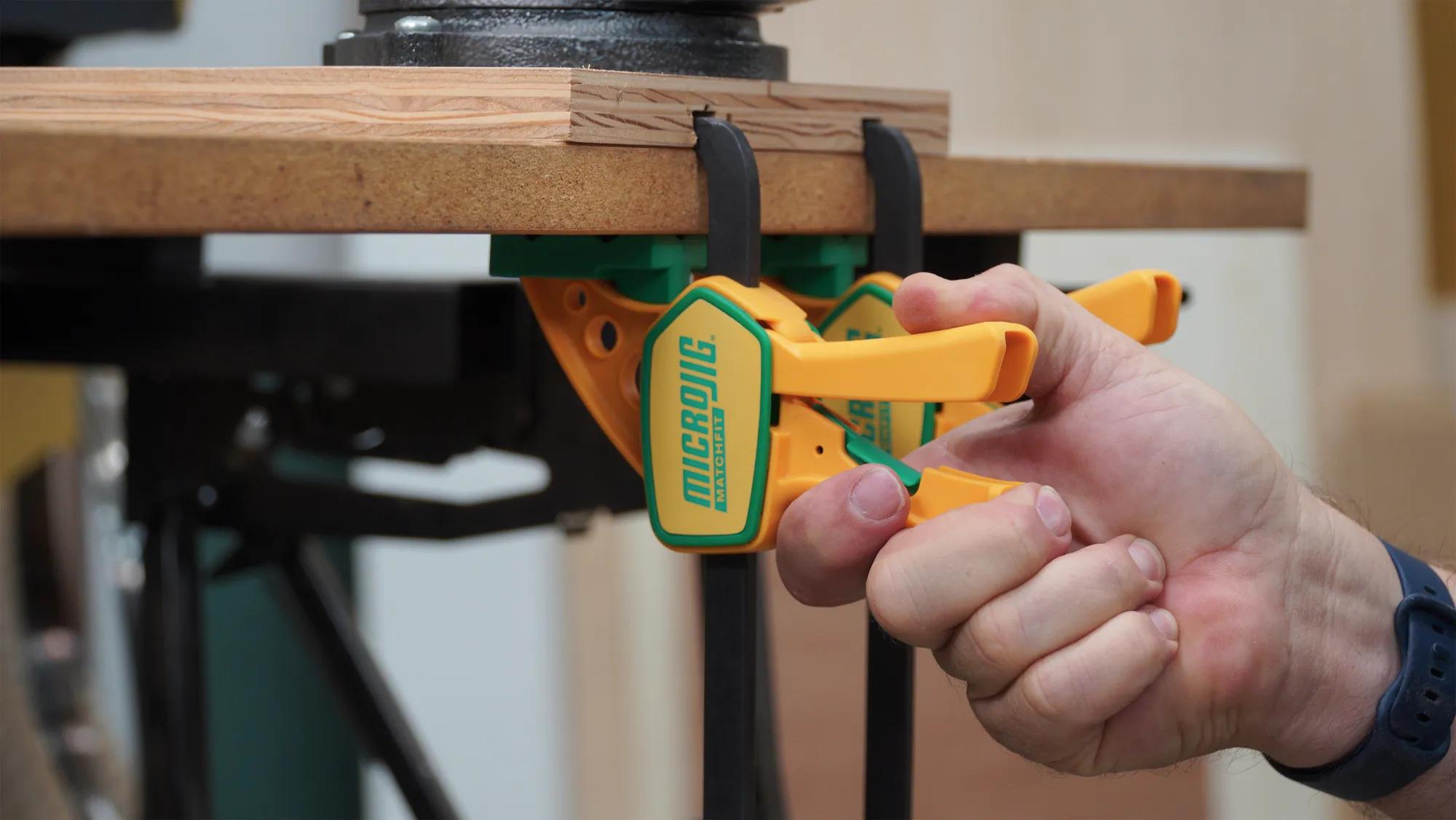 einhand-schnellspann-zwinge-microjig-mj-dvc-625qck2-04