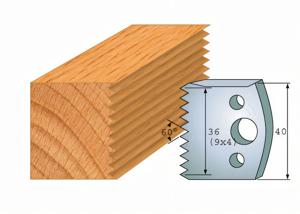 Pair of deflectors 117