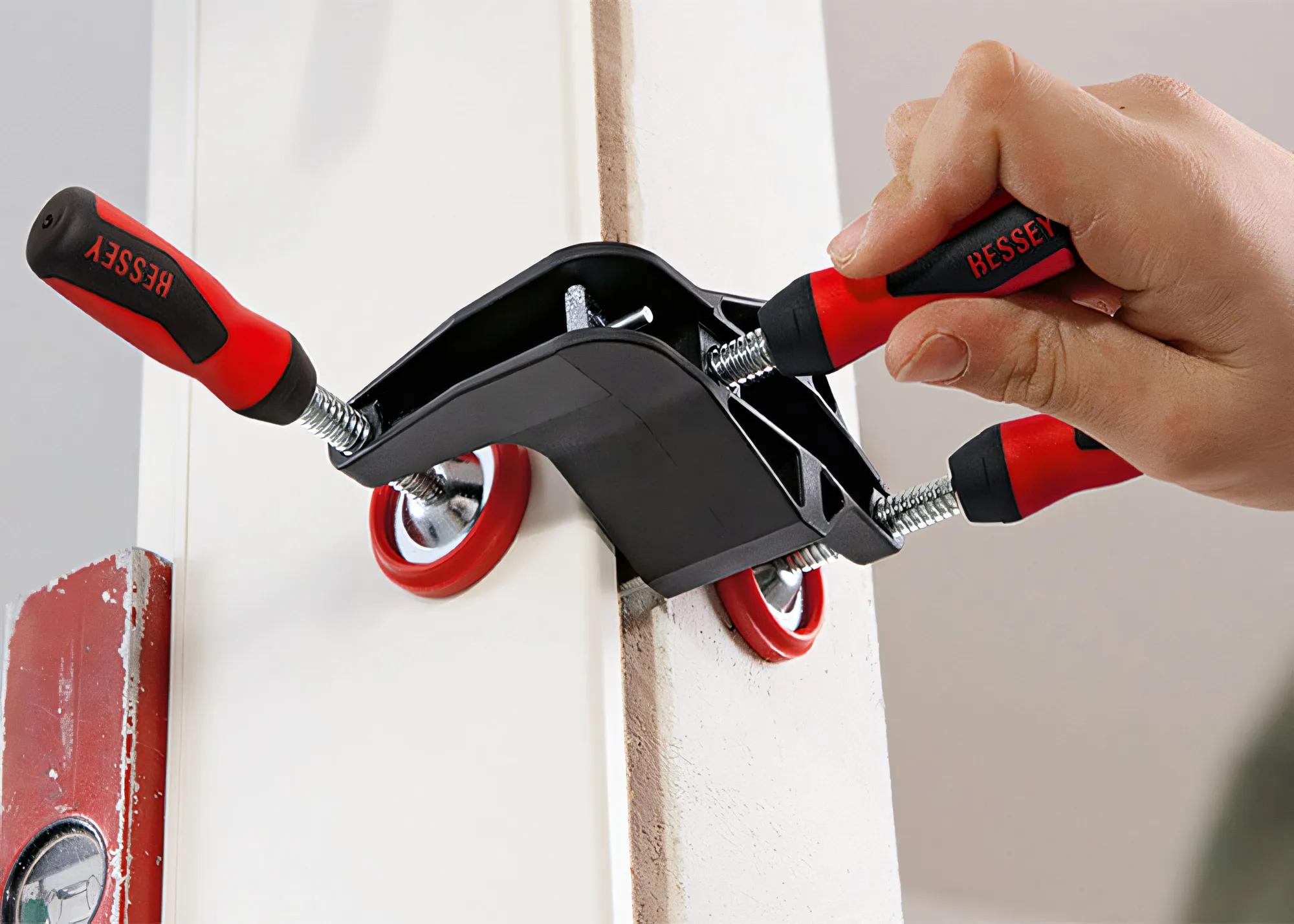 tuerfutter-richtzwinge-bessey-be-tfm-2k-02