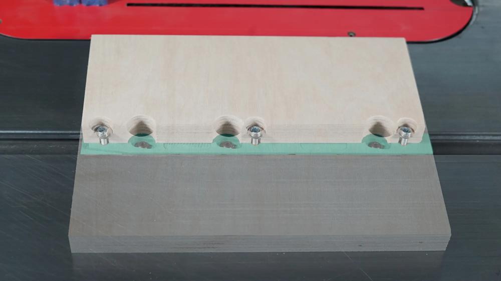 schiebeschlitten-fuehrung-tischkreissaege-microjig-mj-zp750-b1-04