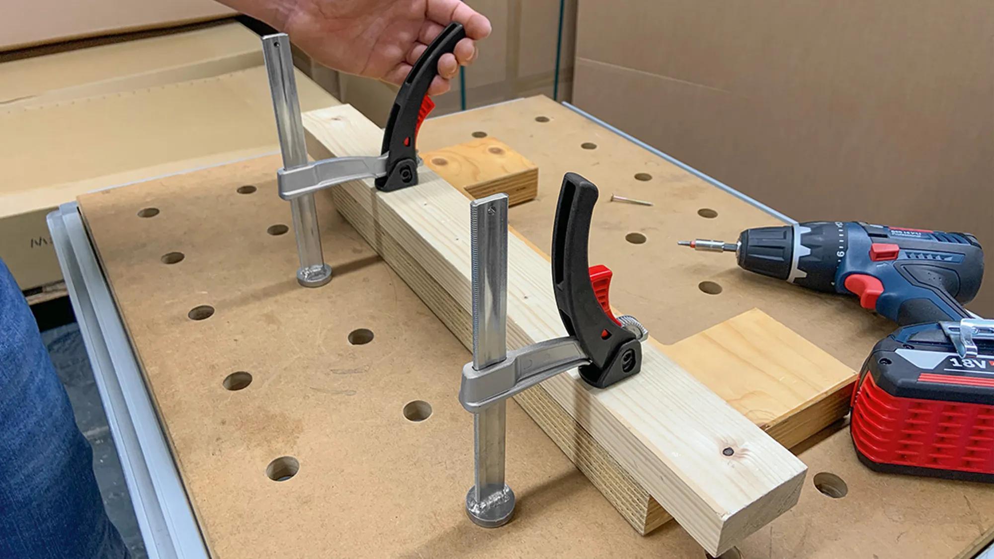 werkbankzwingen-set-20-lochraster-bessey-be-tw20-15-8kli-set-03