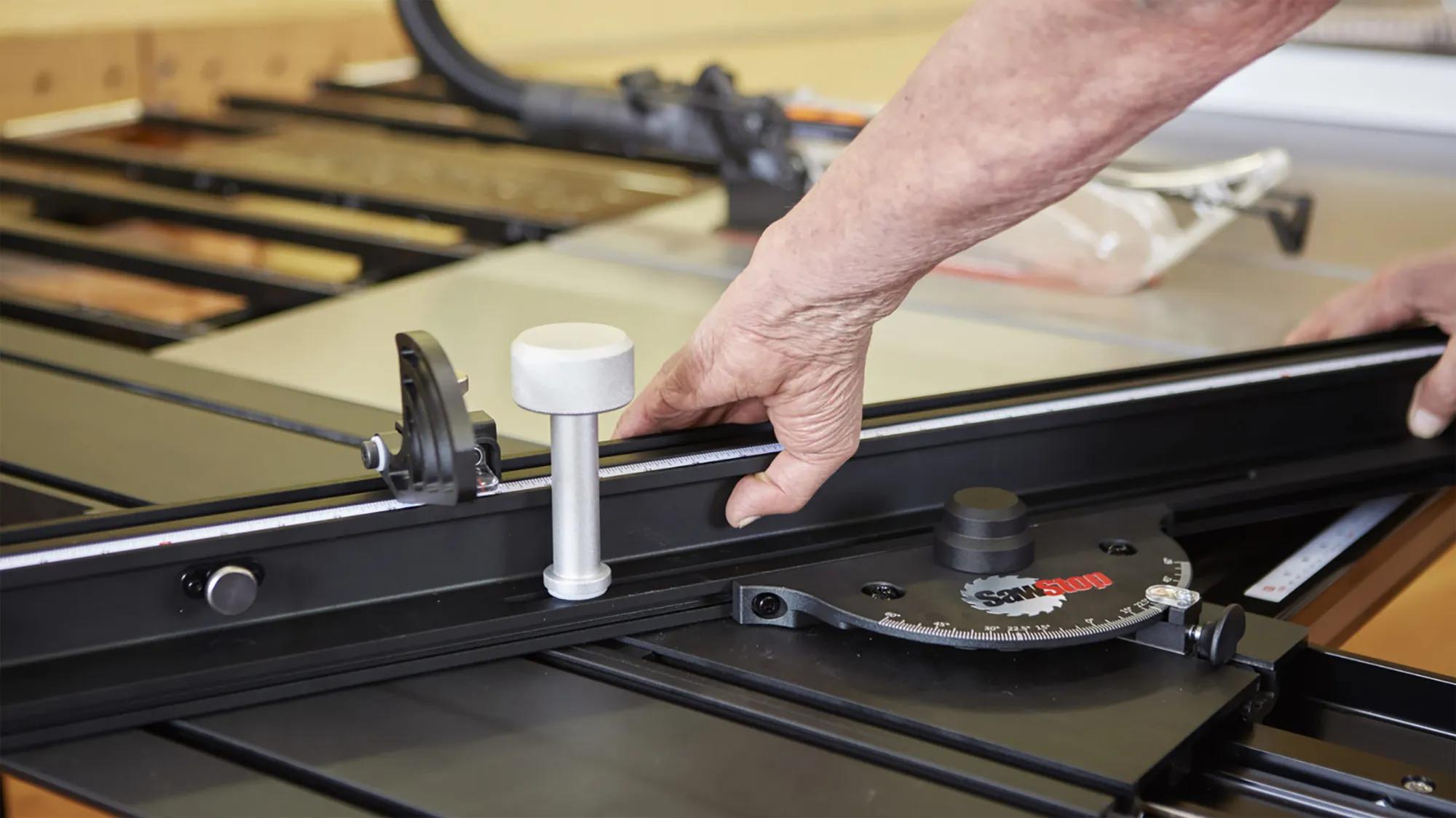 schiebeschlitten-sawstop-saw-tsa-sa48-i-04
