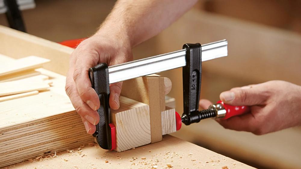 temperguss-schraubzwinge-bessey-be-tpn12be-03