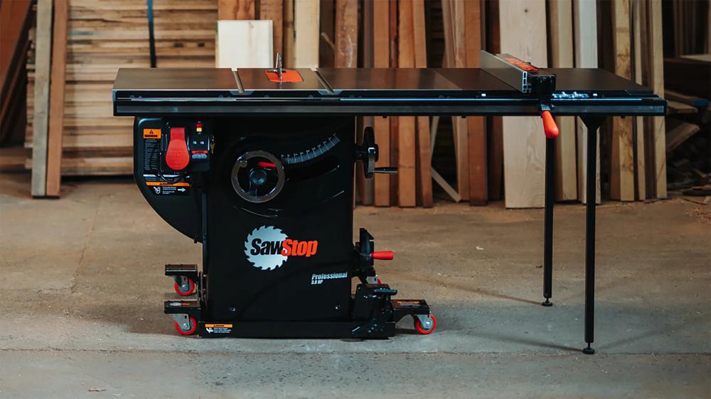 mobile-basis-sawstop-saw-mb-pro-ind-i-04