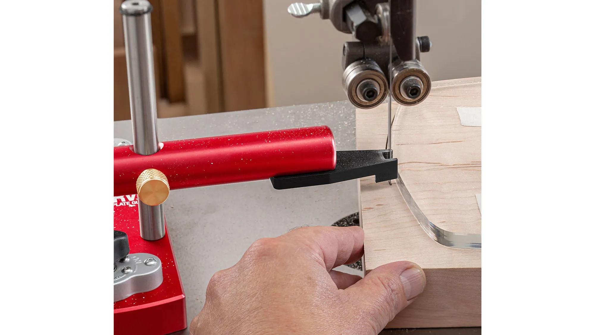 bandsaege-schablonenfuehrung-woodpeckers-w-sc-22-02