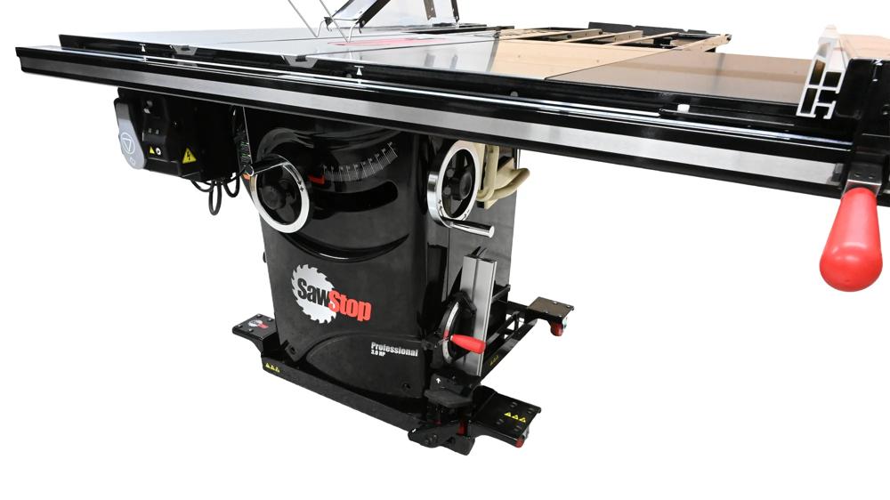 mobile-basis-sawstop-saw-mb-pro-ind-i-03