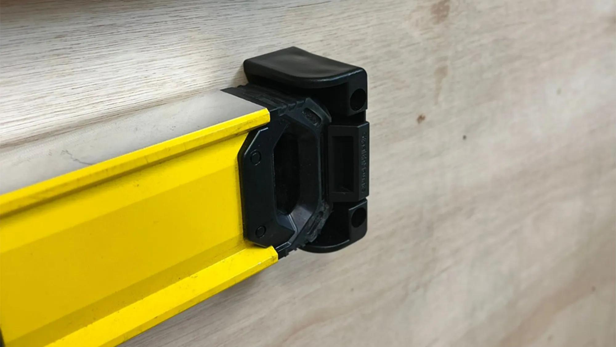 wasserwagenhalterung-xl-stealthmounts-stm-om-lm-xl-blk-2-03