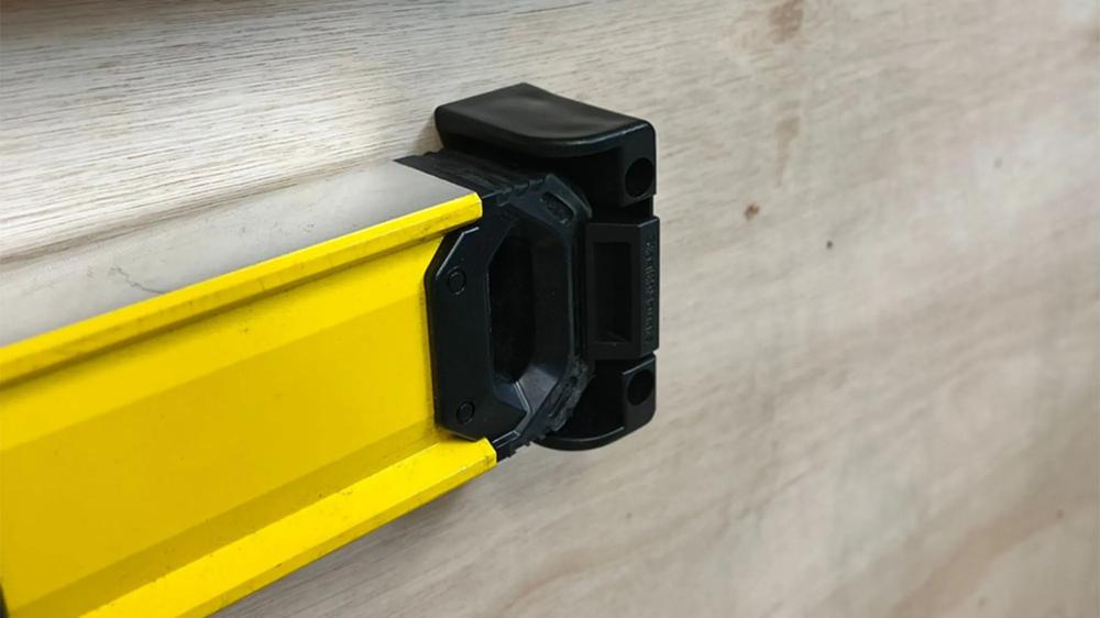 wasserwagenhalterung-xl-stealthmounts-stm-om-lm-xl-blk-2-03