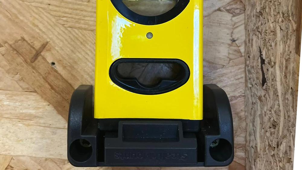 wasserwagenhalterung-stealthmounts-stm-om-lm-sl-blk-2-02