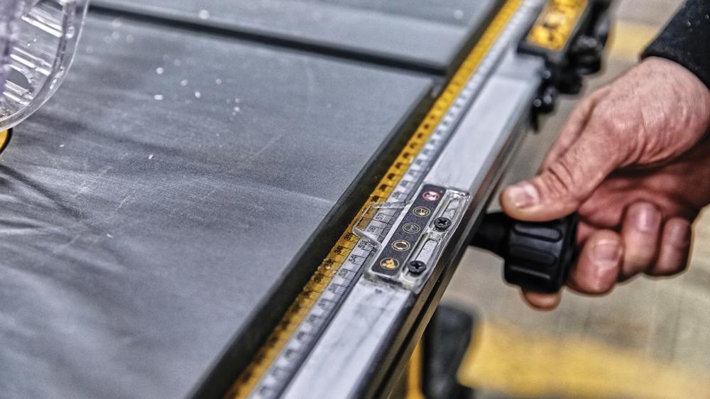 tischkreissaege-dewalt-d-dwe7492-qs-04